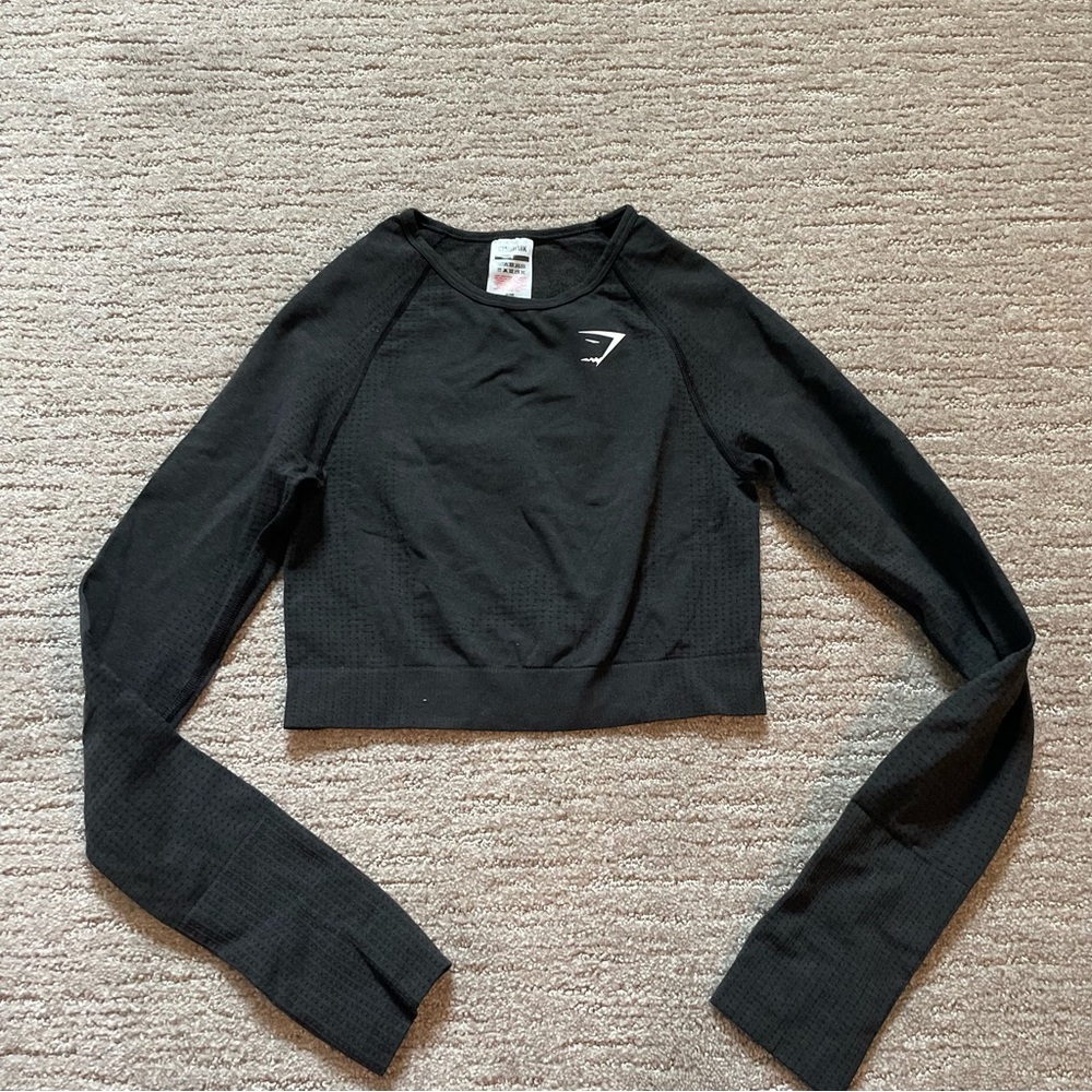 Gymshark Womens Cropped Long Sleeeve Workout Top
 Black Small